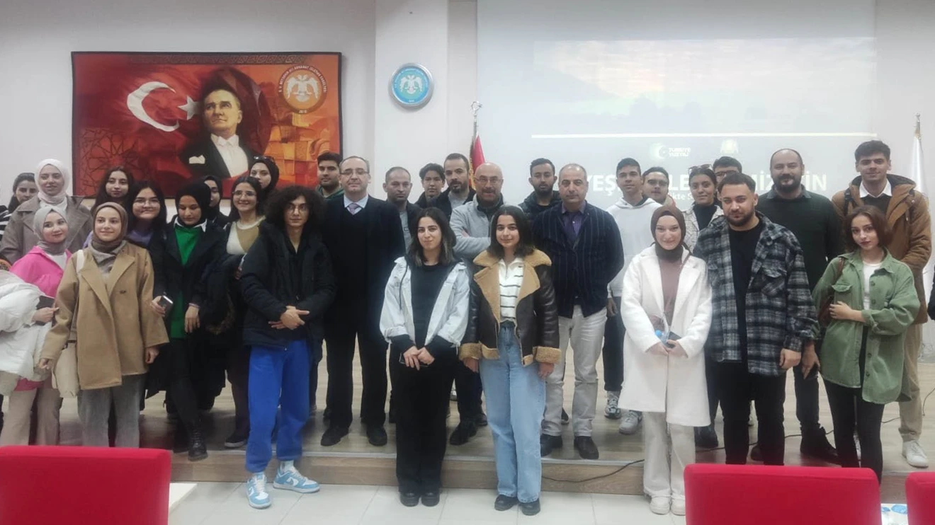 Selçuk Üniversitesinde “Yeşil Geleceğimiz için Birlikte Seyrediyoruz!” projesi